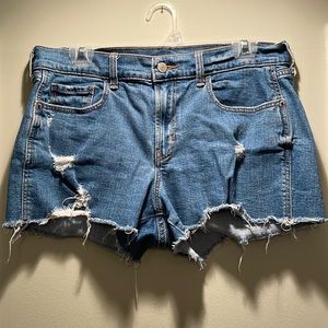 Old Navy Boyfriend Distressed Denim